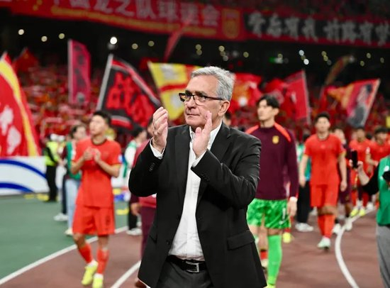 HJC888黄金城成为新的线上资讯手游的领军人物产品图片