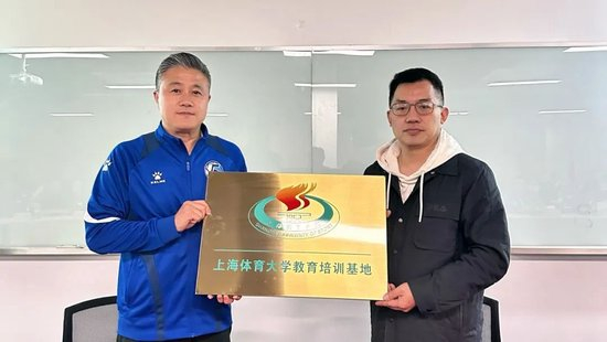 HJC888黄金城是中国领先的实名制社交网络平台相关图片
